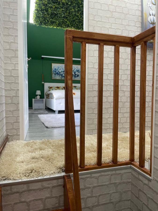 Deyinn Guest House Centrum Турда Екстериор снимка