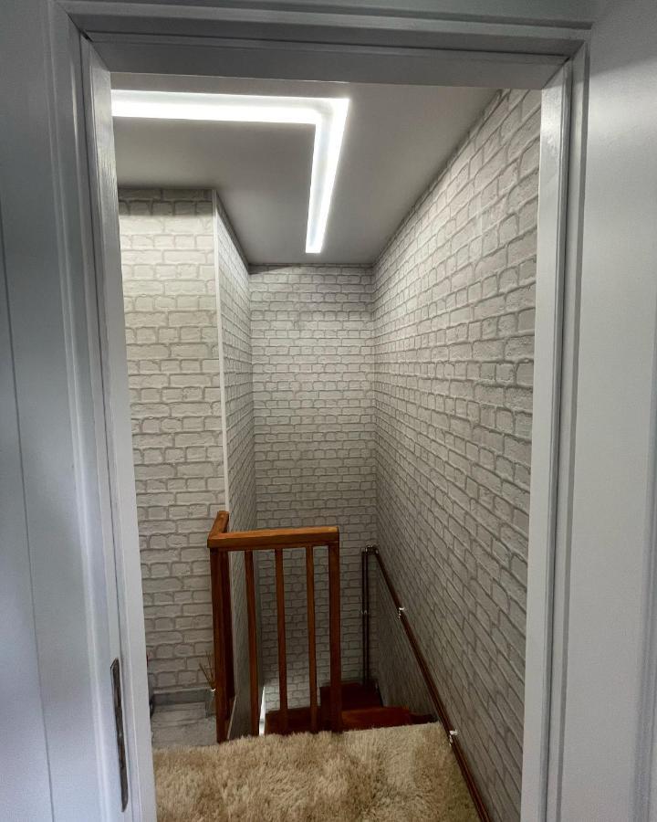 Deyinn Guest House Centrum Турда Екстериор снимка