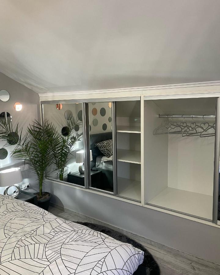 Deyinn Guest House Centrum Турда Екстериор снимка