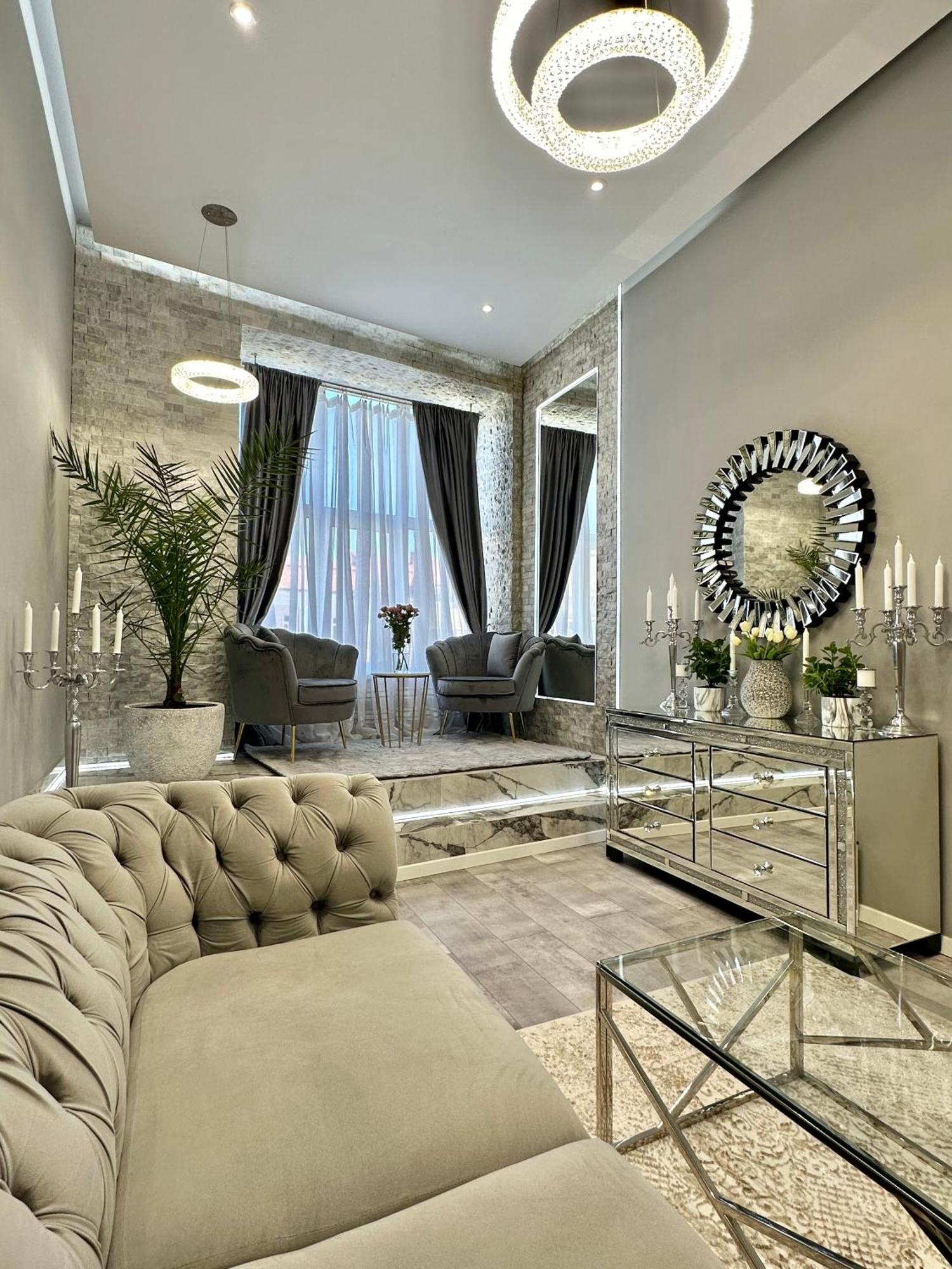 Deyinn Guest House Centrum Турда Екстериор снимка